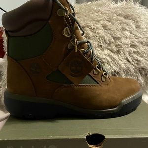 Timberland 6 inch Field Boots Size 7.5 In Men Worn 1 Time..